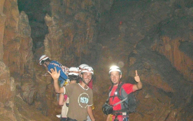  Entrare nella grotta 